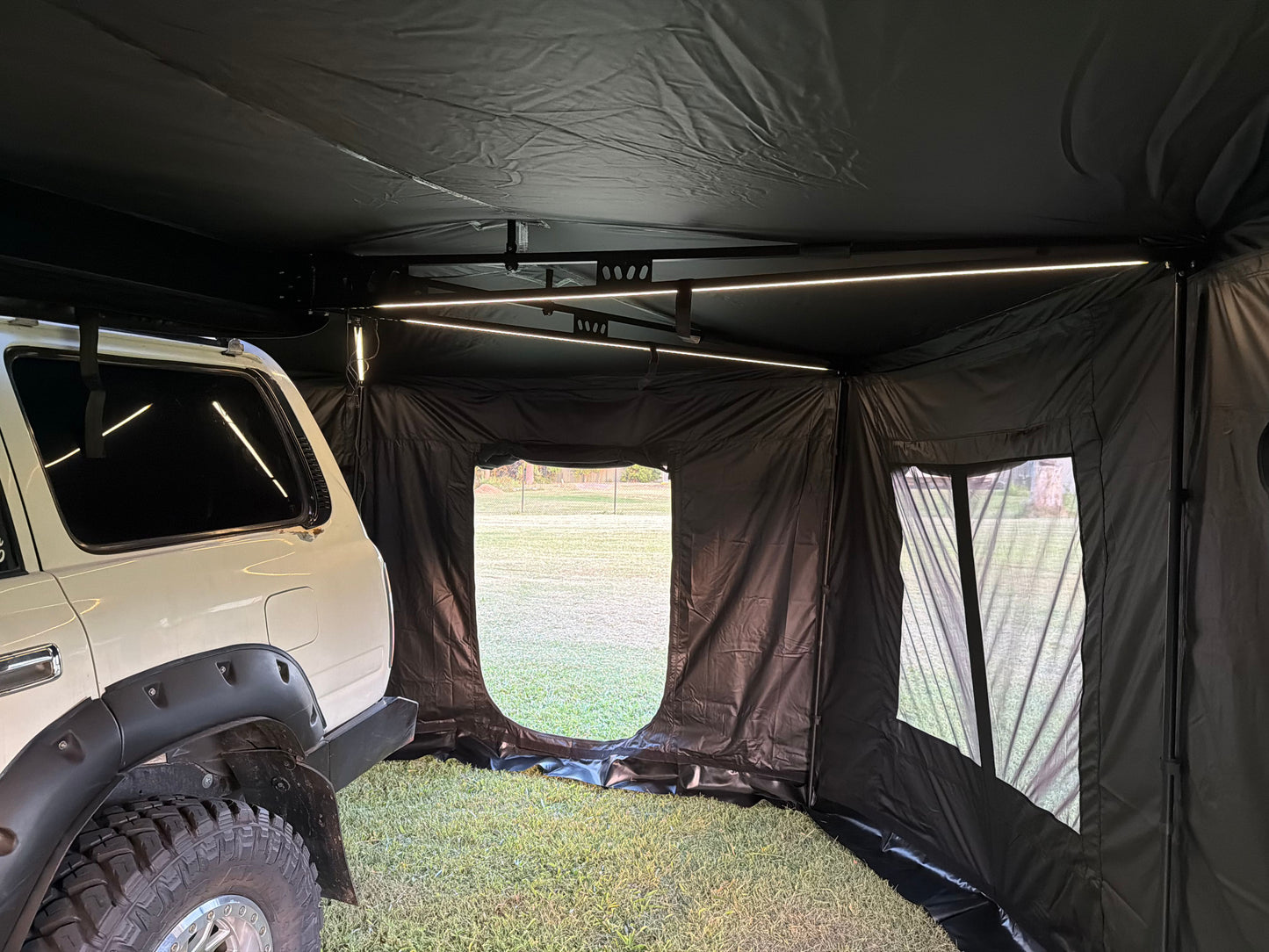 Phantom Pro 270 Awning Wall Kit